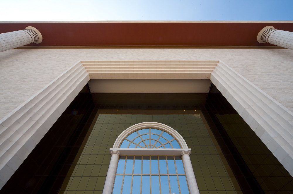 Imagem de capa - 5 motivos que vão fazer você refletir sobre a importância de participar das reuniões na igreja